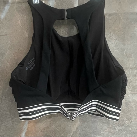 NWOT ATHLETA Sports Bra Size 32D/DD Black White High Neck Removable Cup Padding - Picture 5 of 7
